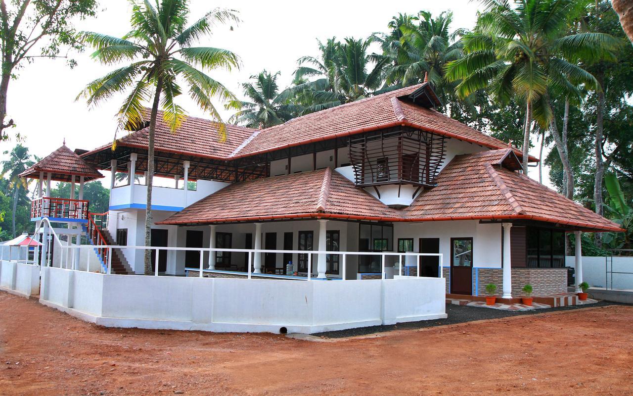 Chaandhni Lake View Hotel Alappuzha Exterior photo