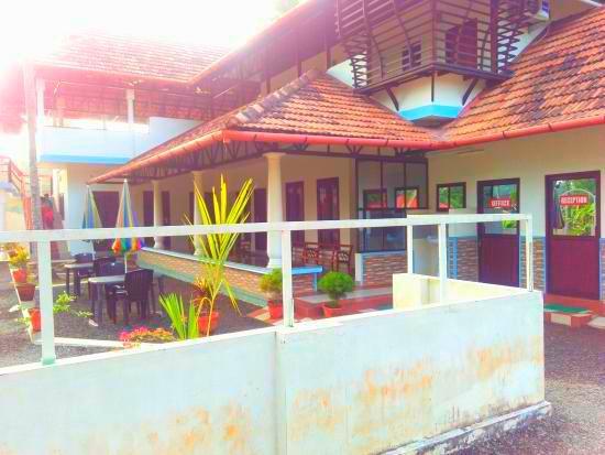 Chaandhni Lake View Hotel Alappuzha Exterior photo
